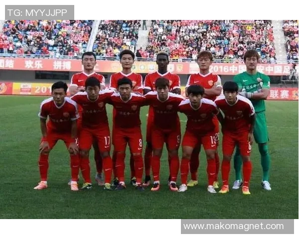 深圳排球队在世界杯积分榜上以58分稳居第一名展现强劲实力